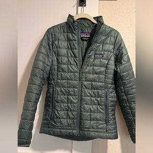 Patagonia nano puff size XS - green